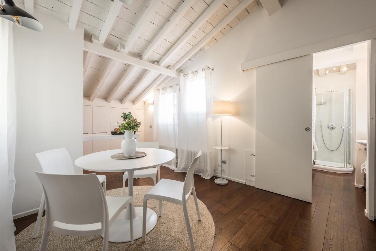 Emilia Suite Urban Модена Экстерьер фото