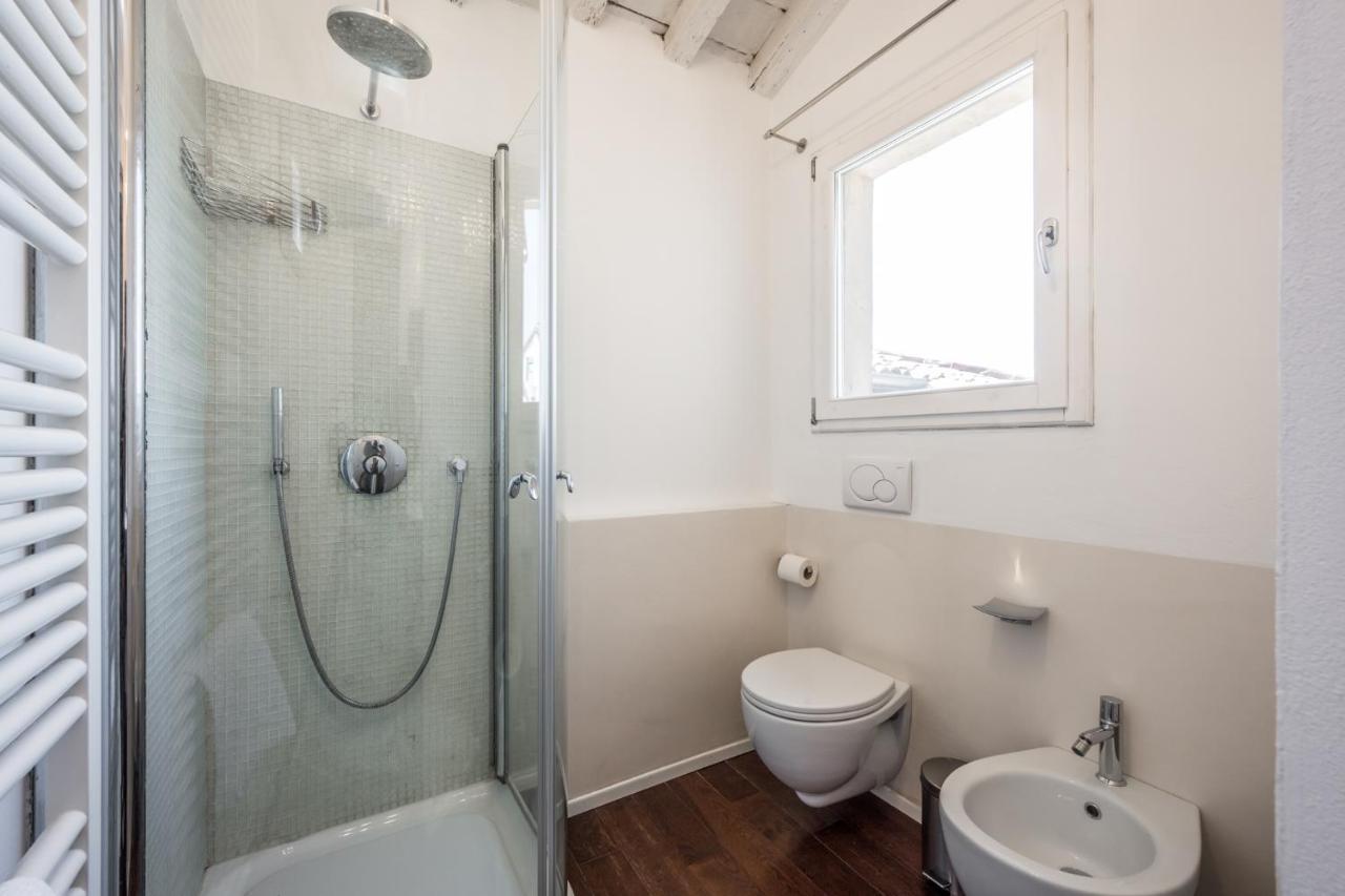 Emilia Suite Urban Модена Экстерьер фото