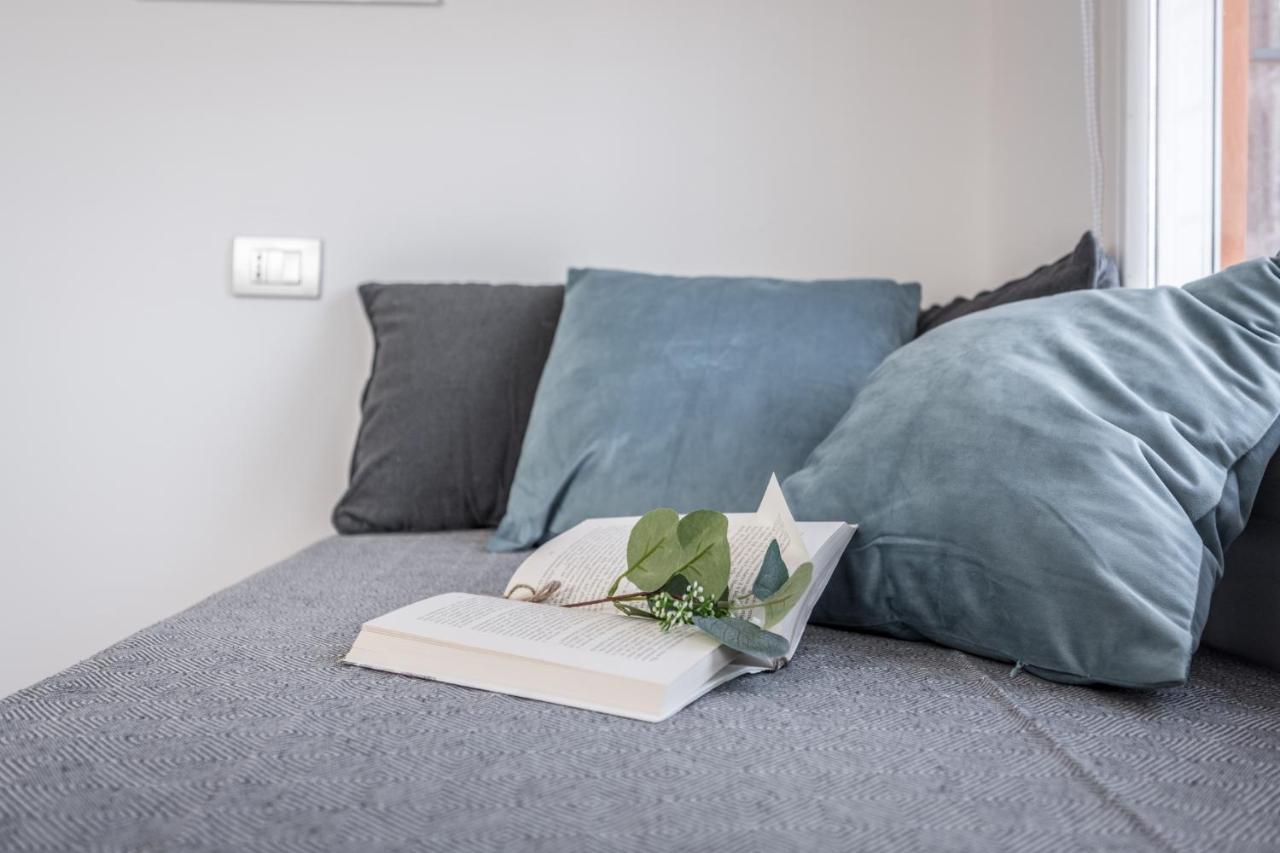 Emilia Suite Urban Модена Экстерьер фото