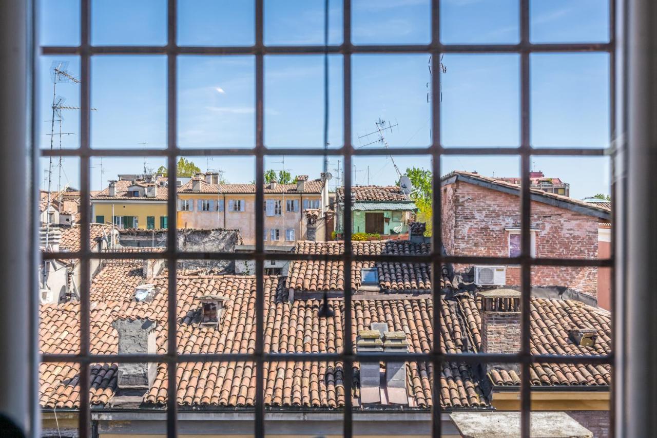 Emilia Suite Urban Модена Экстерьер фото