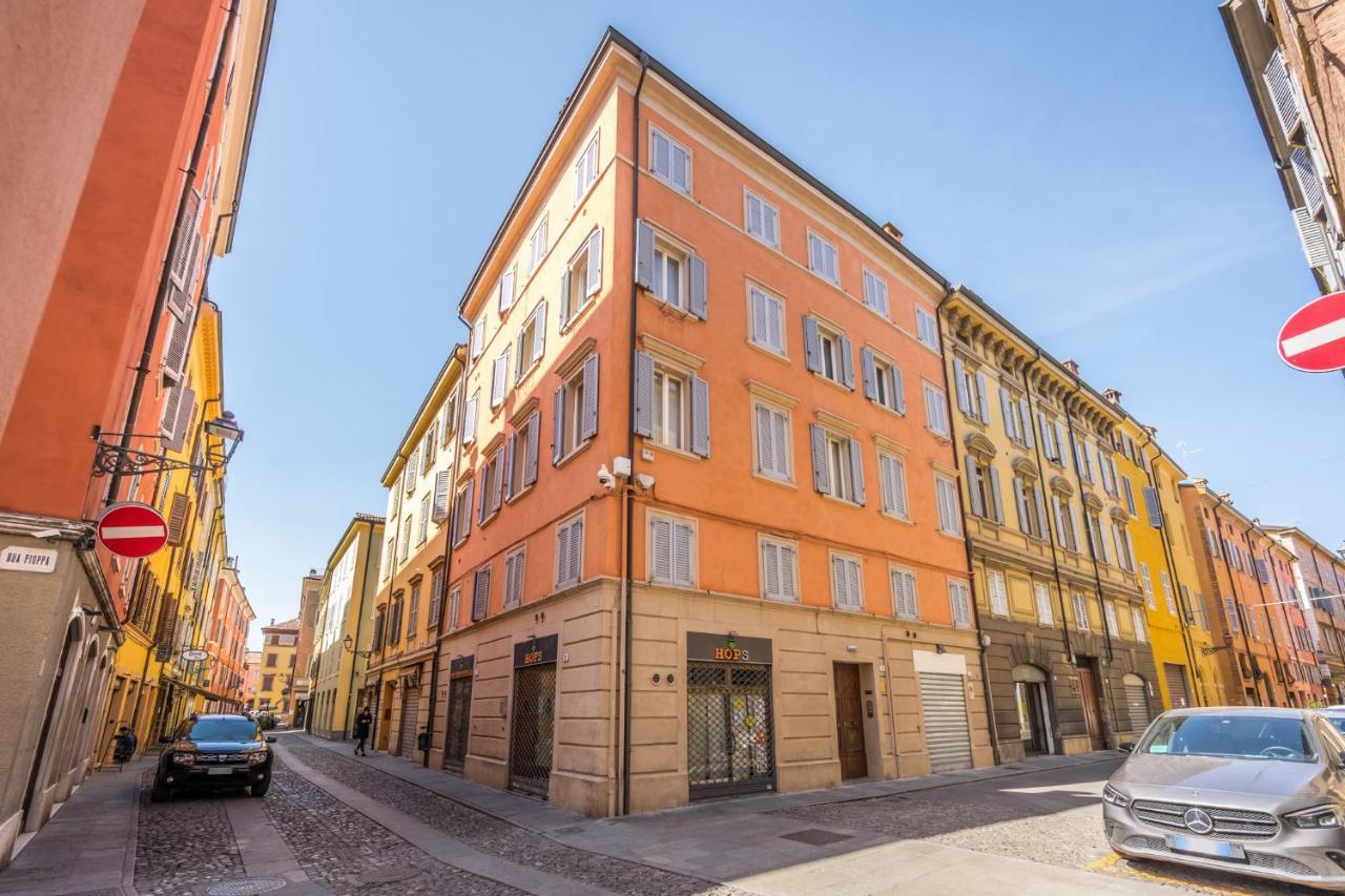 Emilia Suite Urban Модена Экстерьер фото
